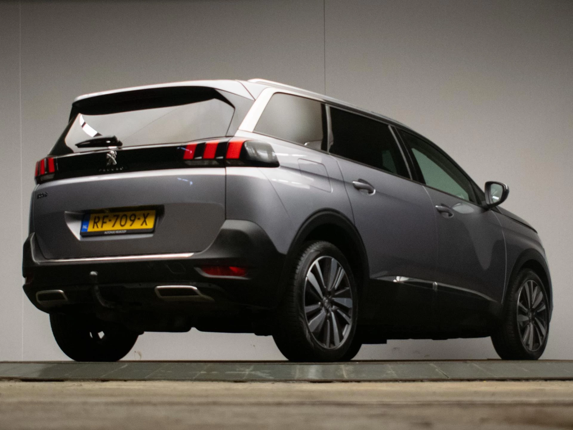 Hoofdafbeelding Peugeot 5008