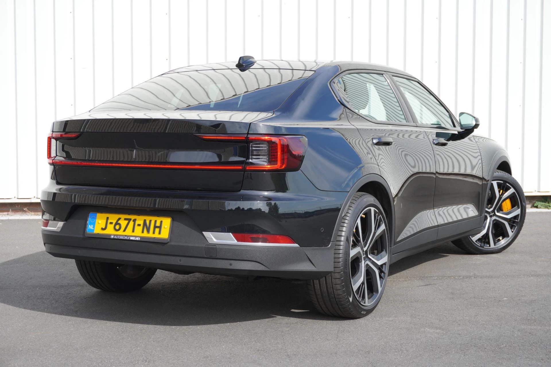 Hoofdafbeelding Polestar 2