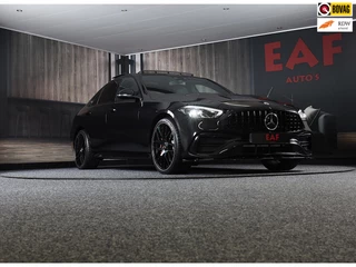 Hoofdafbeelding Mercedes-Benz C-Klasse Mercedes-Benz C-klasse 300 e AMG Line / Head Up / Camera / Acc / Lane Assist / Dode Hoek / Elek Stoelen / Memory / Pano / 20 Inch