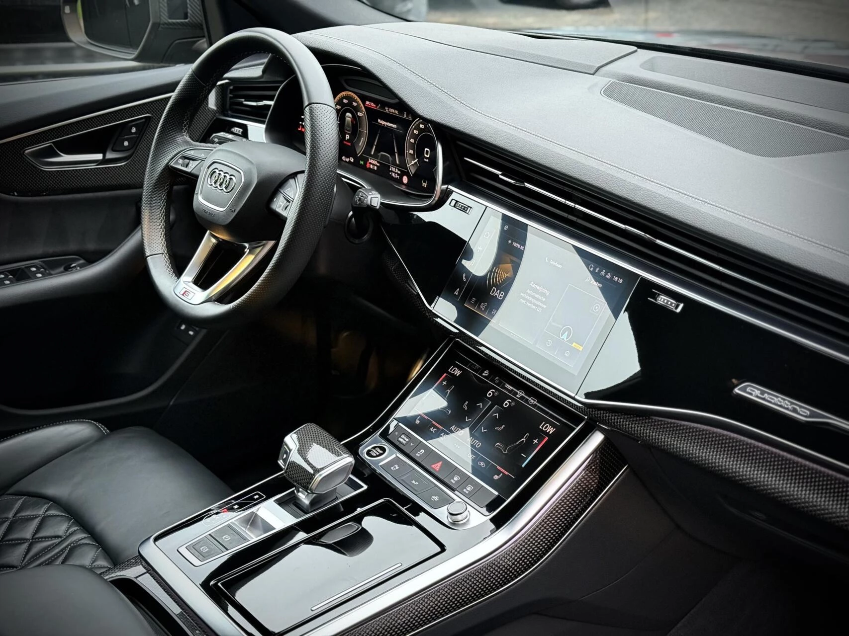 Hoofdafbeelding Audi Q8