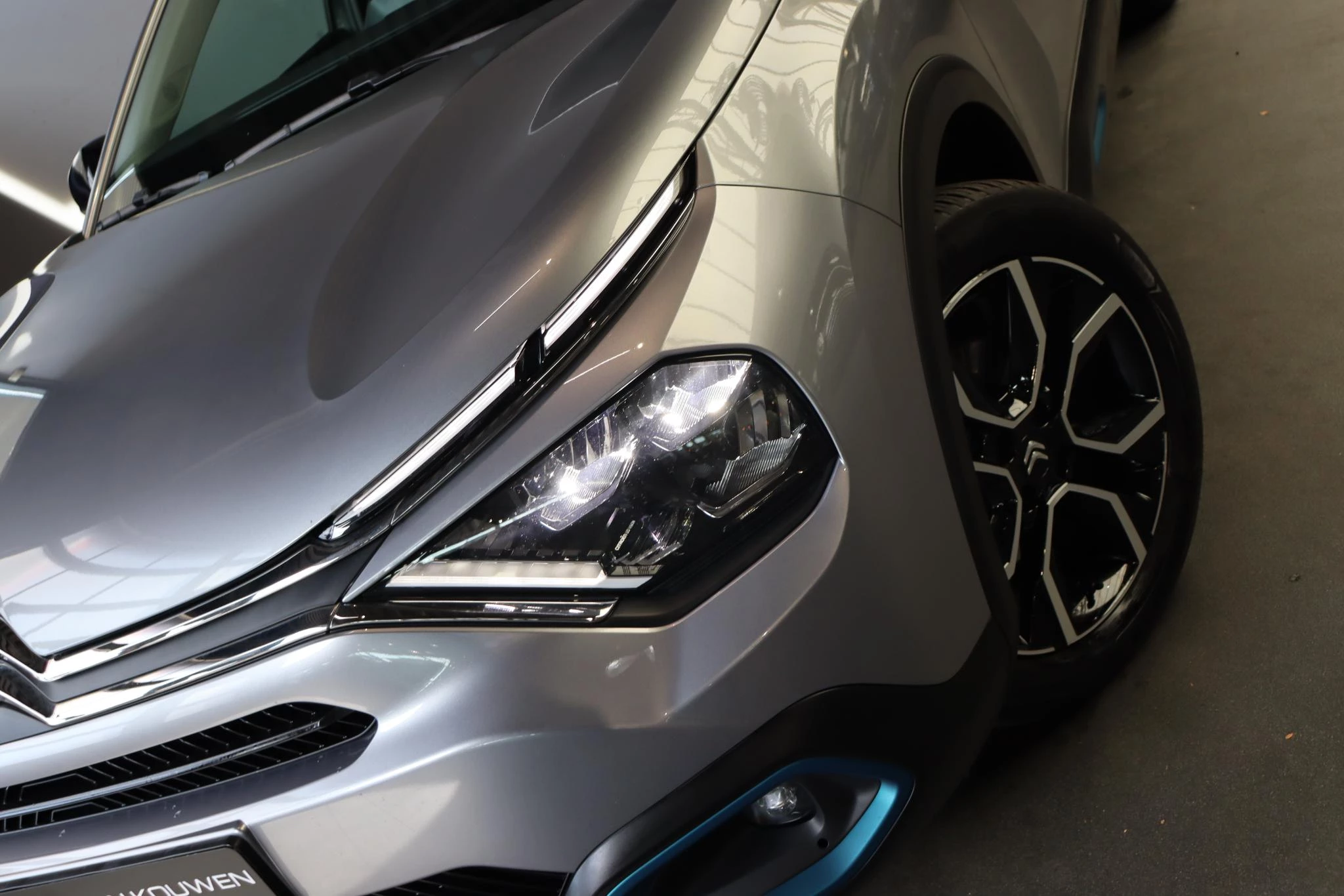 Hoofdafbeelding Citroën ë-C4 X