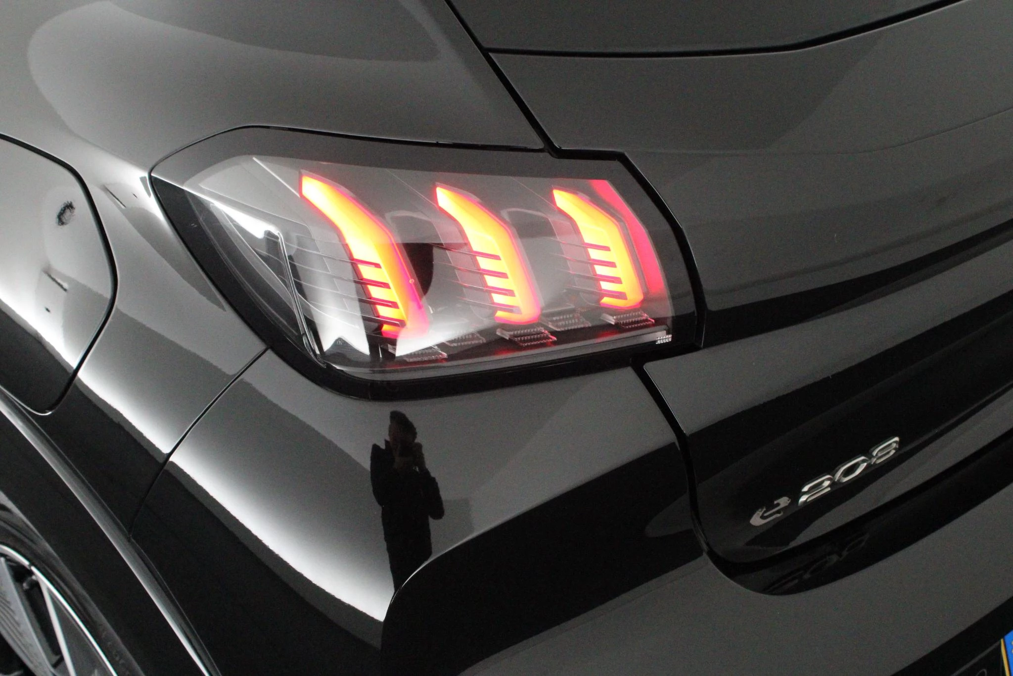 Hoofdafbeelding Peugeot e-208