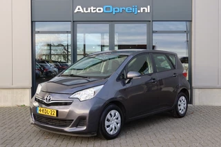 Hoofdafbeelding Toyota Verso-S Toyota Verso-S 1.3 VVT-i AUTOMAAT Comfort Plus Airco, Trekhaak, Dealer onderhouden
