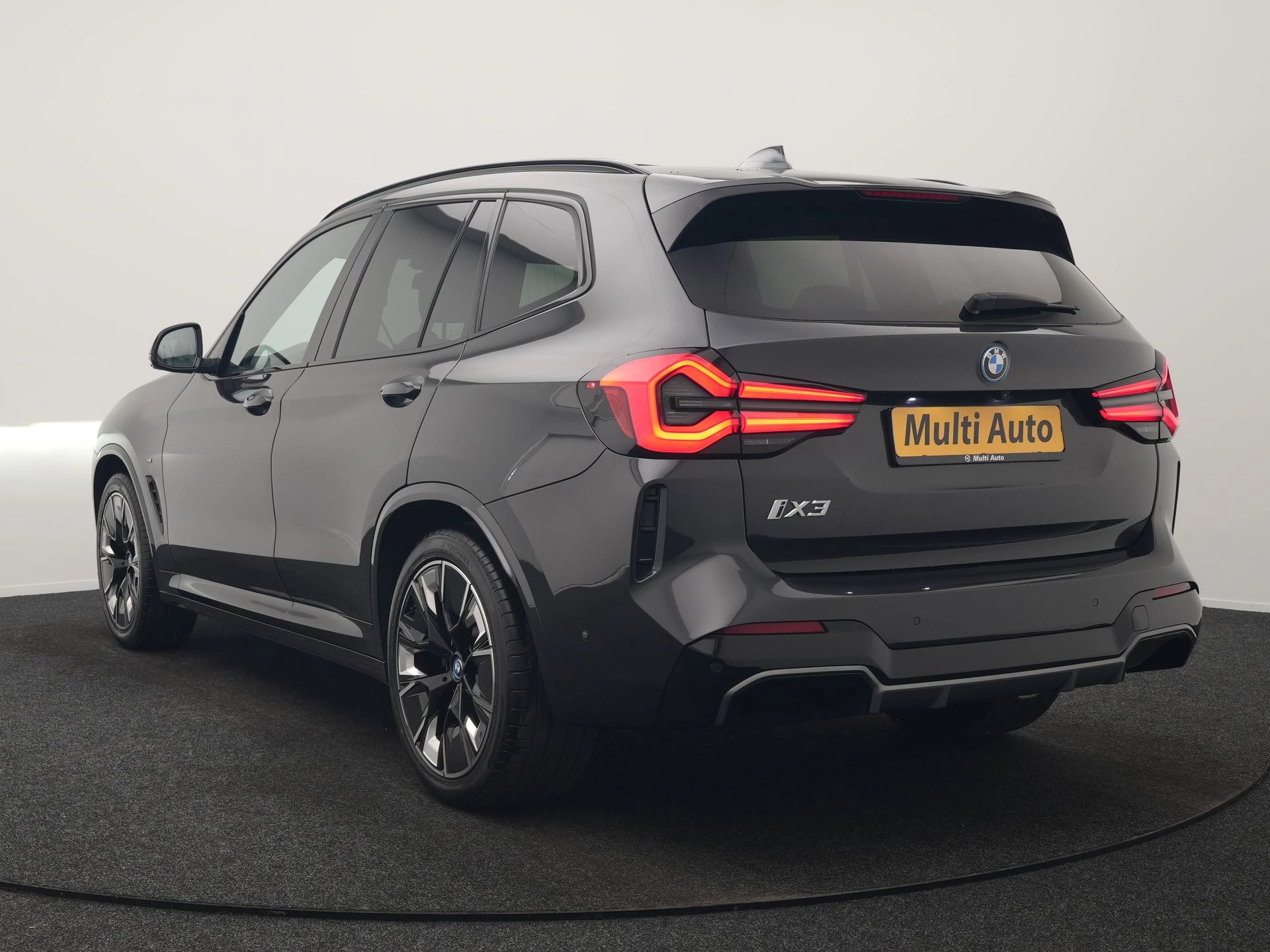 Hoofdafbeelding BMW iX3
