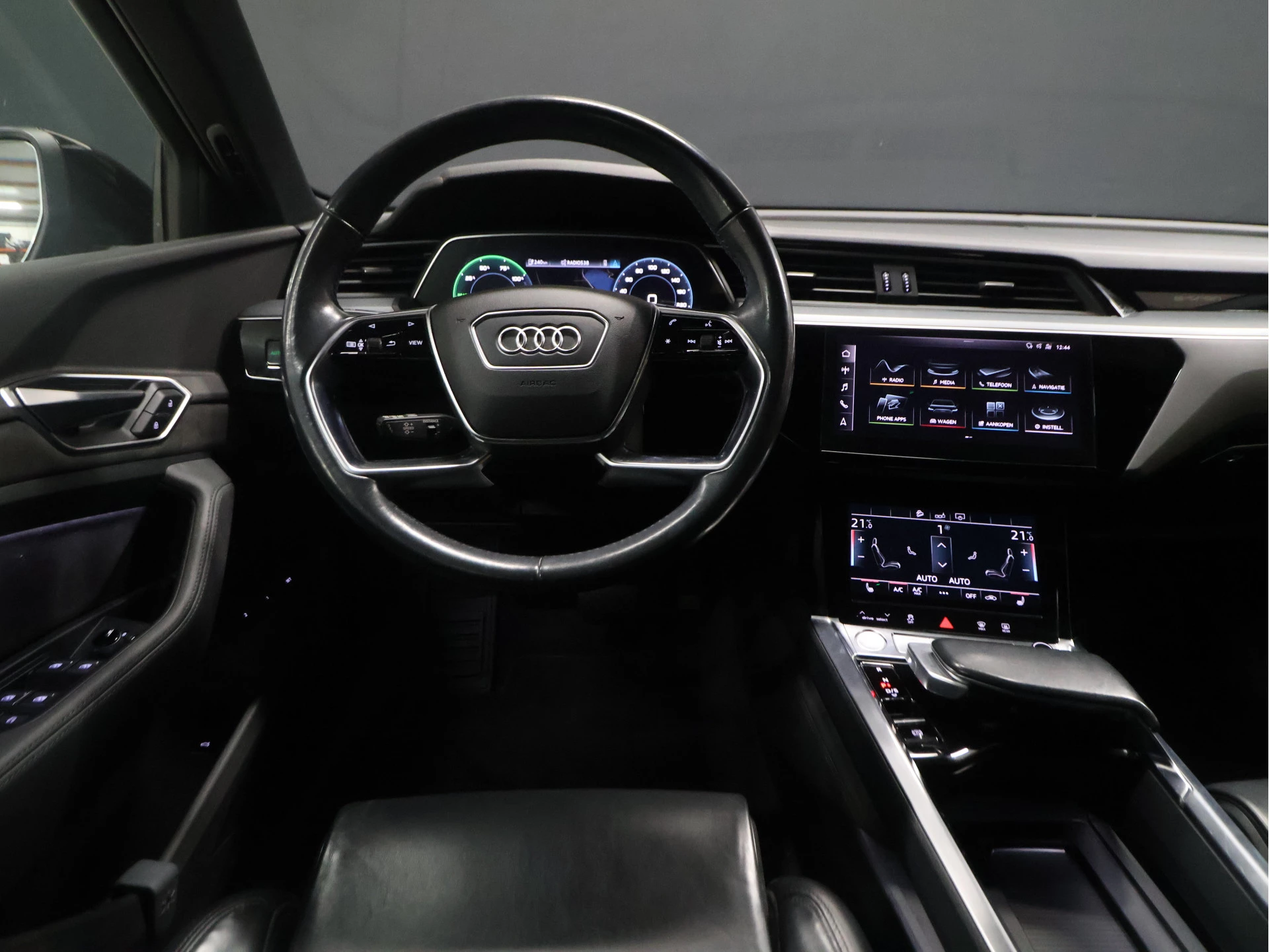 Hoofdafbeelding Audi e-tron