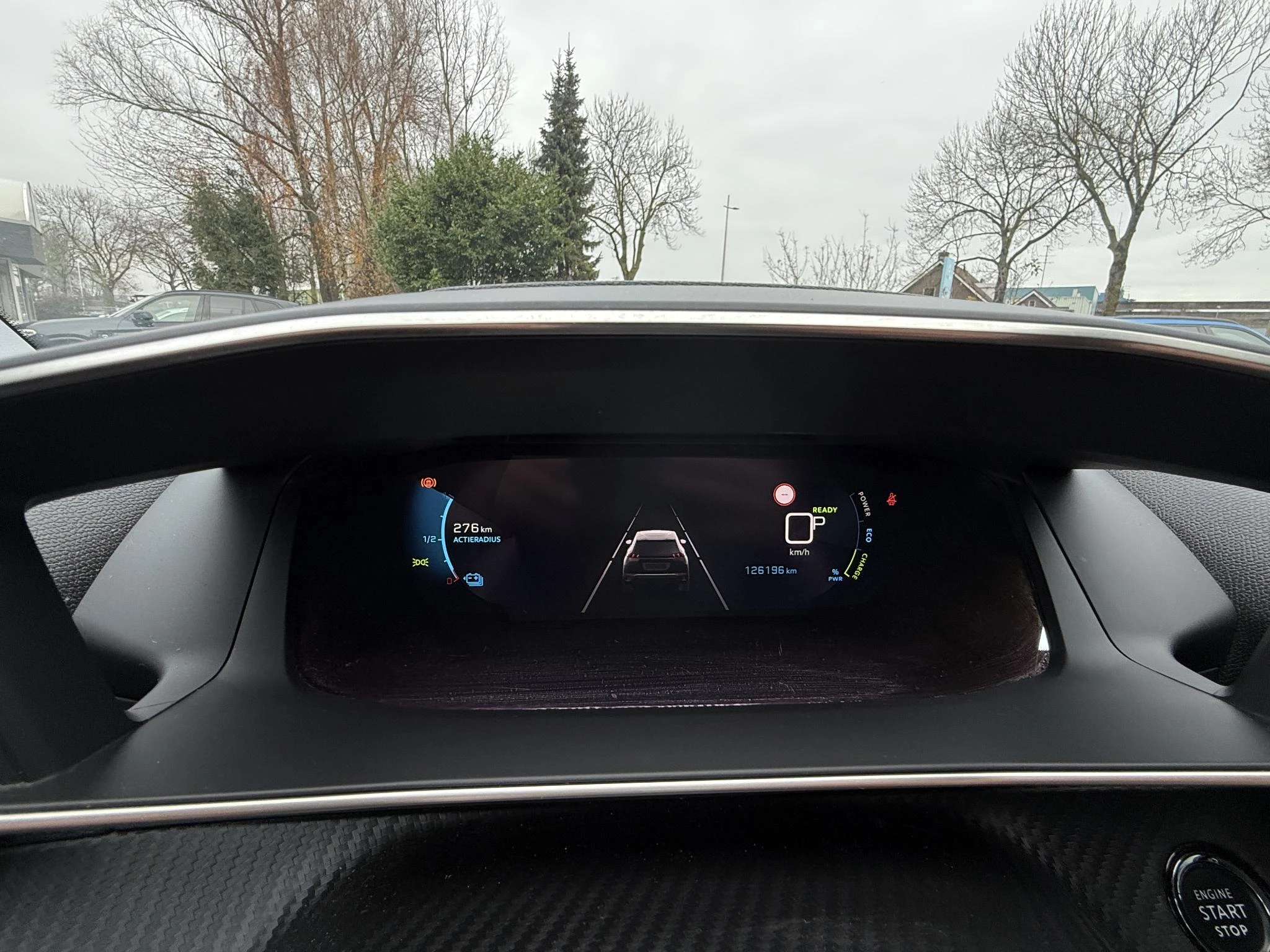 Hoofdafbeelding Peugeot e-2008