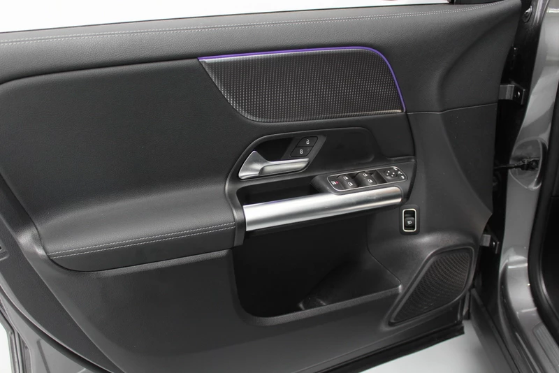 Hoofdafbeelding Mercedes-Benz EQA