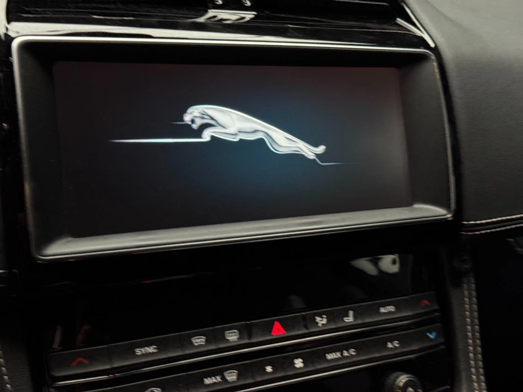 Hoofdafbeelding Jaguar F-PACE