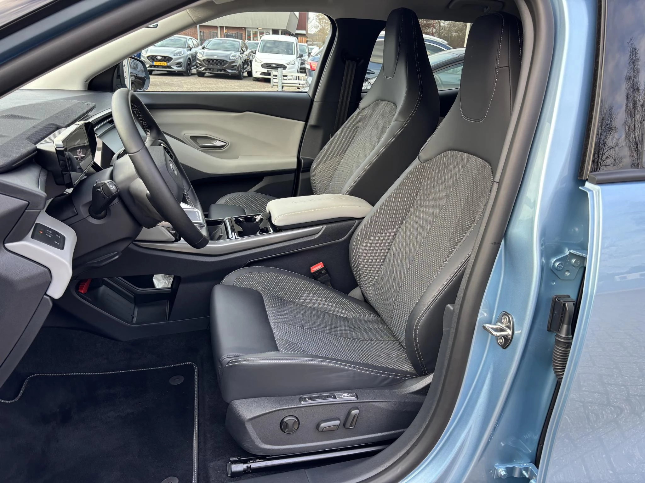 Hoofdafbeelding Ford Explorer