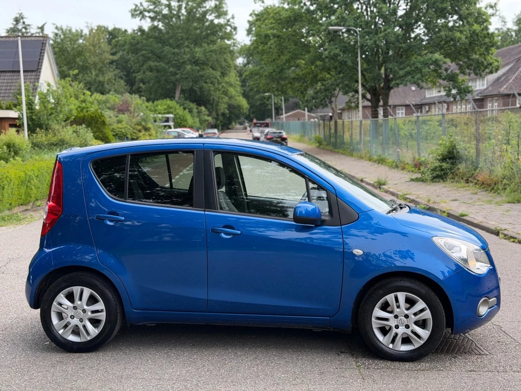 Hoofdafbeelding Opel Agila