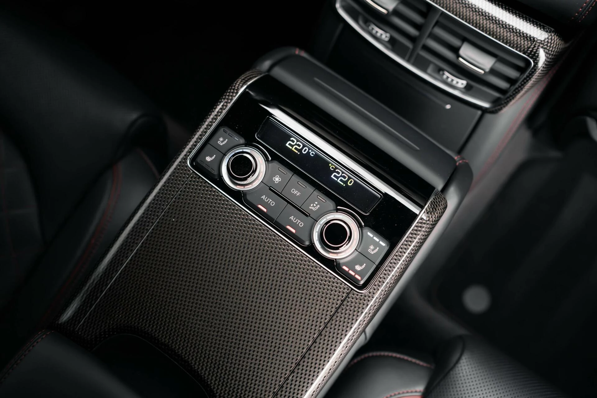 Hoofdafbeelding Audi S8