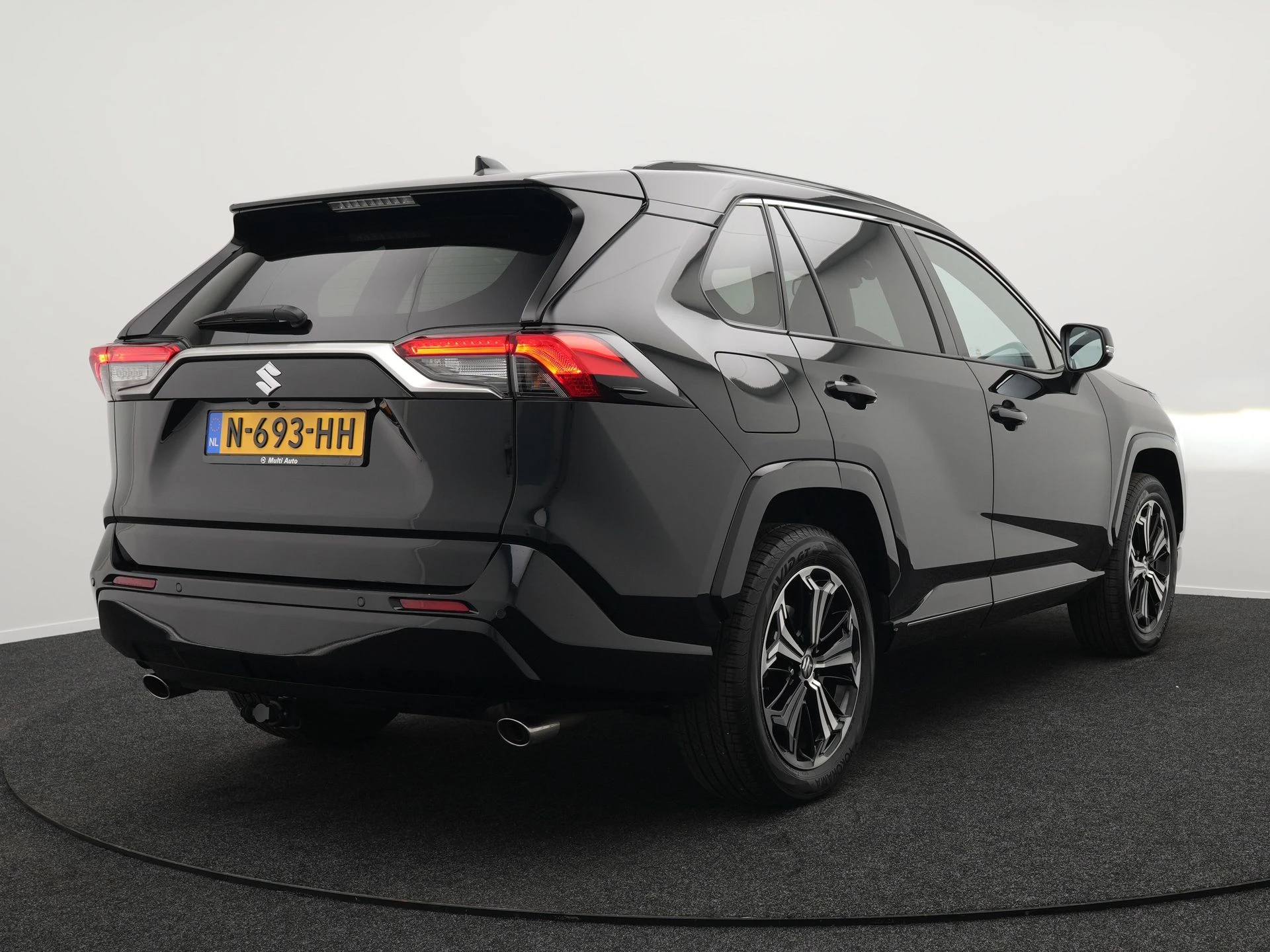 Hoofdafbeelding Suzuki Across