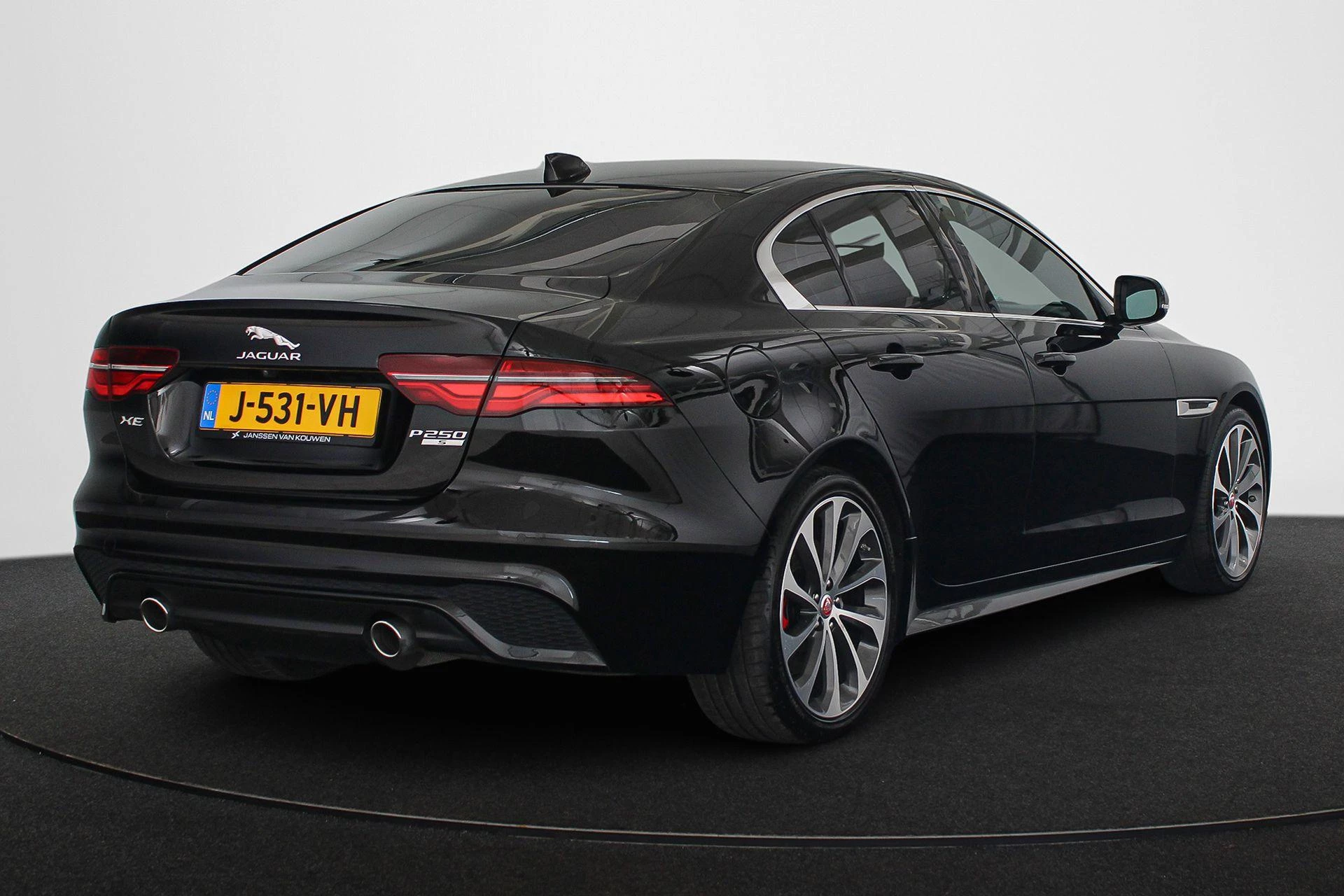 Hoofdafbeelding Jaguar XE