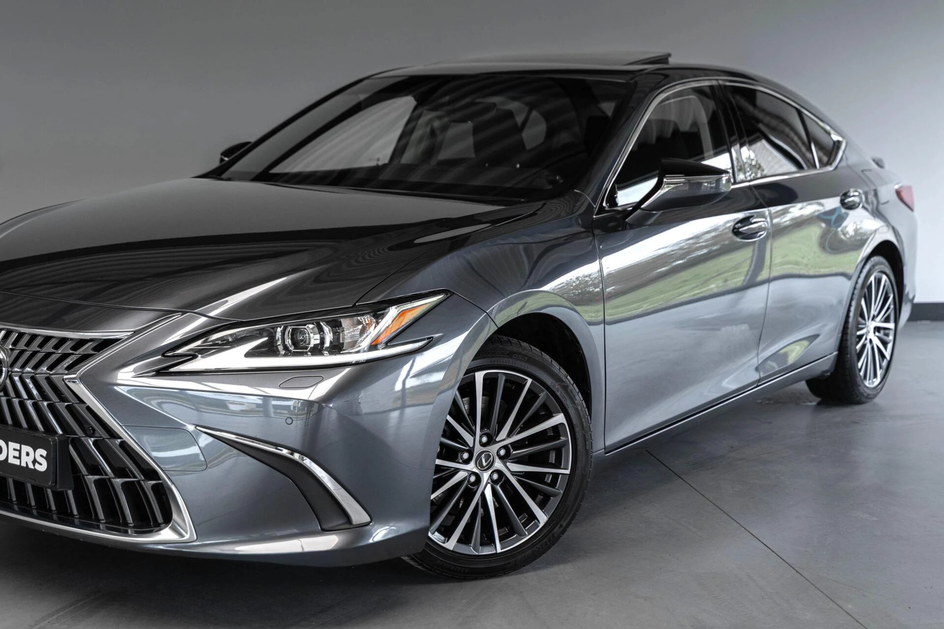 Hoofdafbeelding Lexus ES