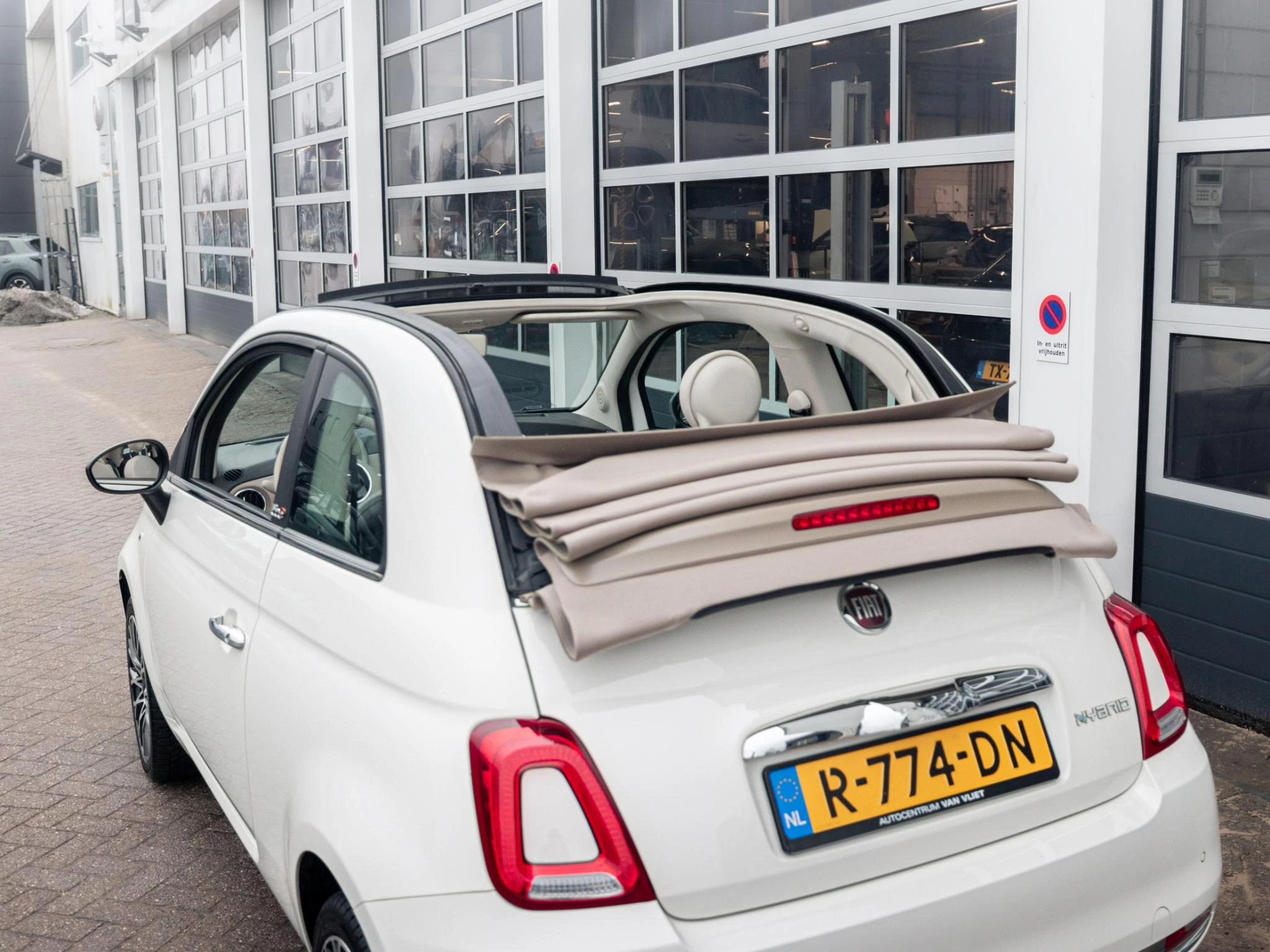 Hoofdafbeelding Fiat 500C