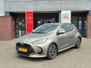 Toyota Yaris 1.5 HYBRID DYNAMIC TREKHAAK 16"LM-VELGEN CAMERA AD-CRUISE LED-PAKKET APPLE/ANDROID NL-AUTO