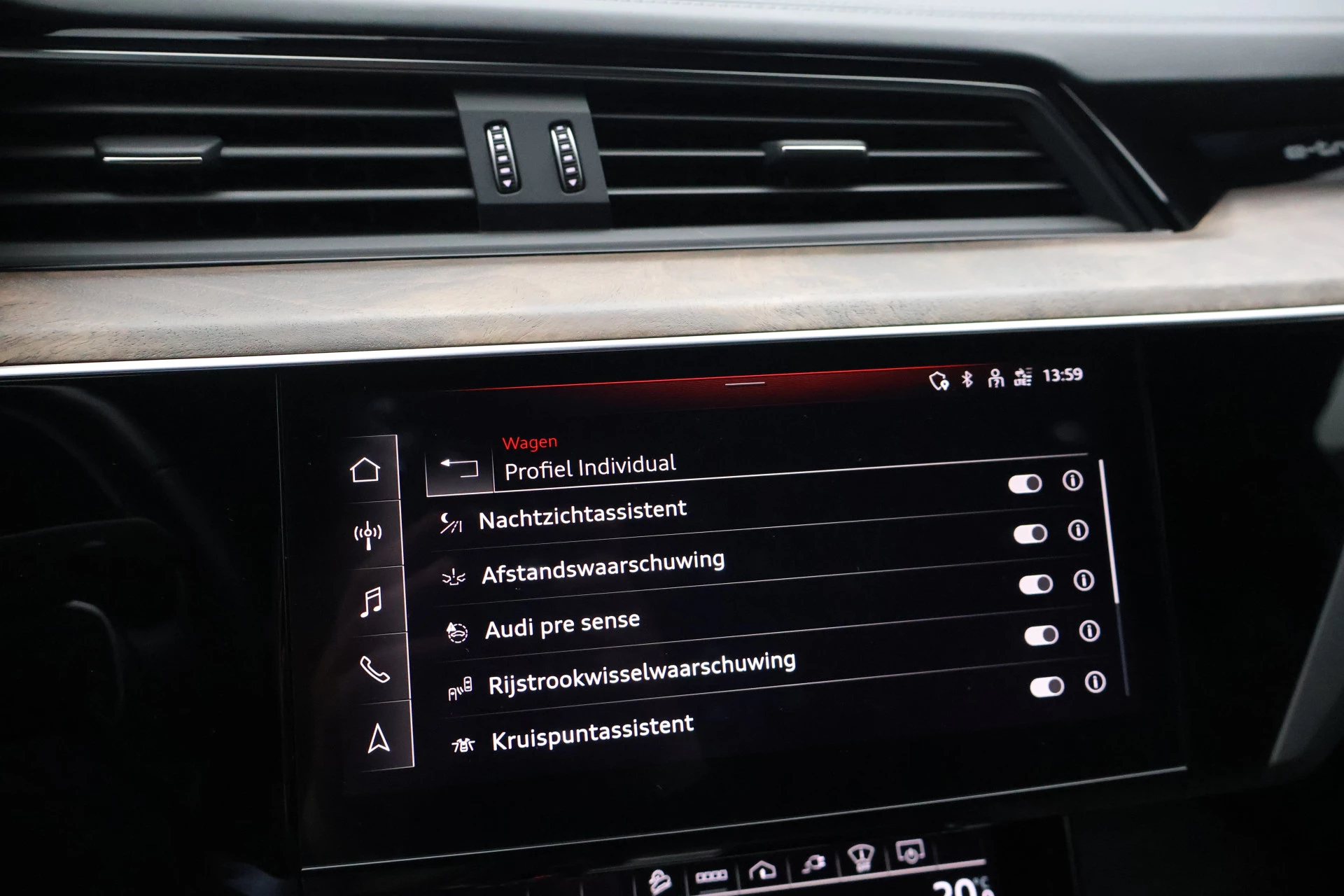 Hoofdafbeelding Audi e-tron