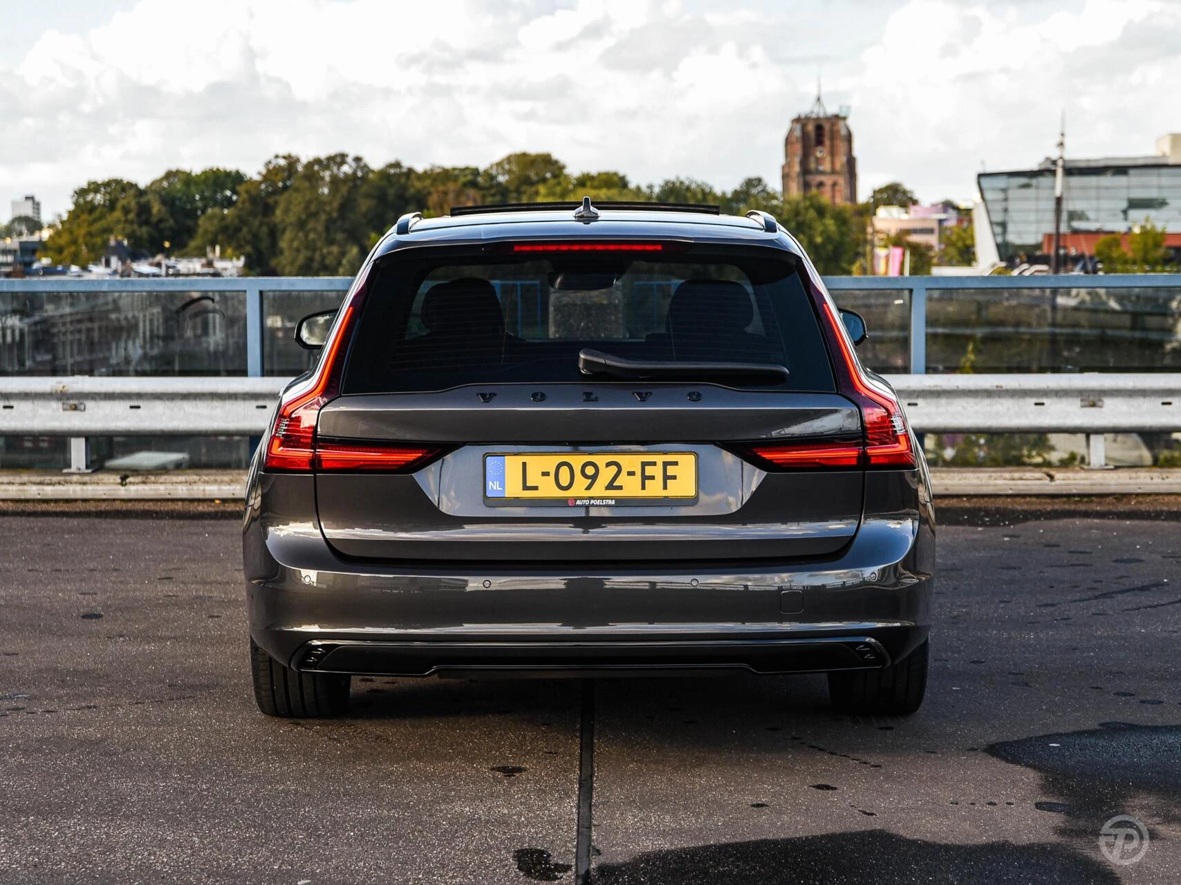 Hoofdafbeelding Volvo V90