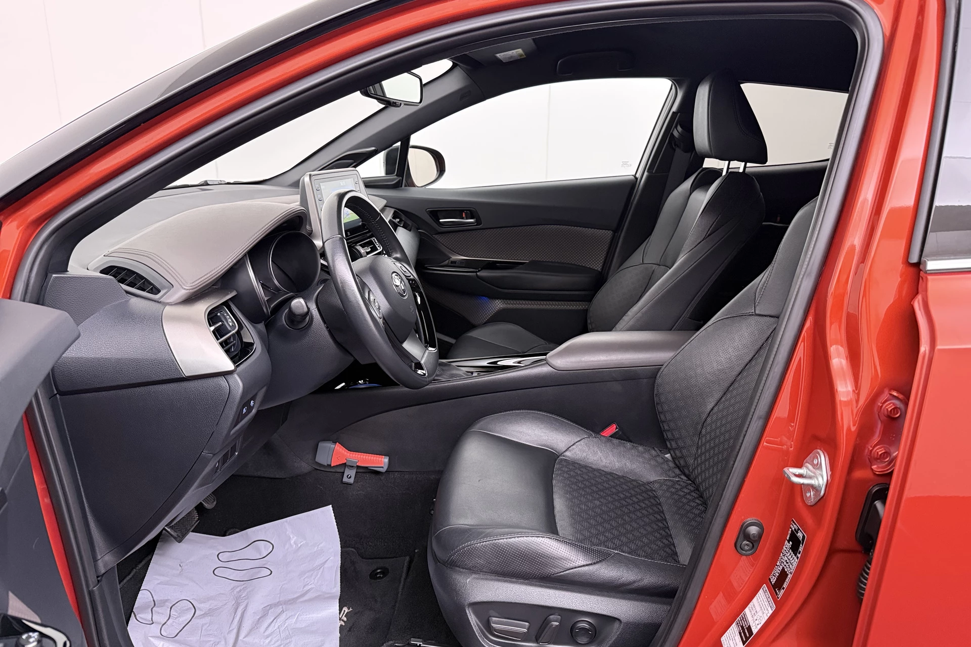 Hoofdafbeelding Toyota C-HR