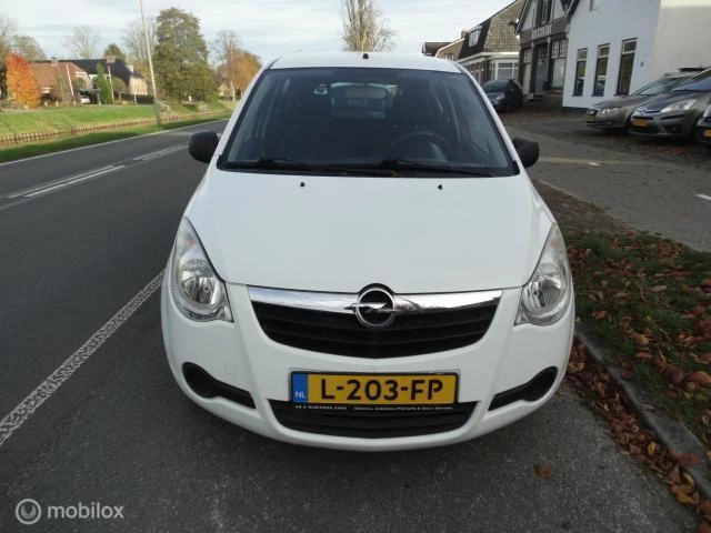 Hoofdafbeelding Opel Agila