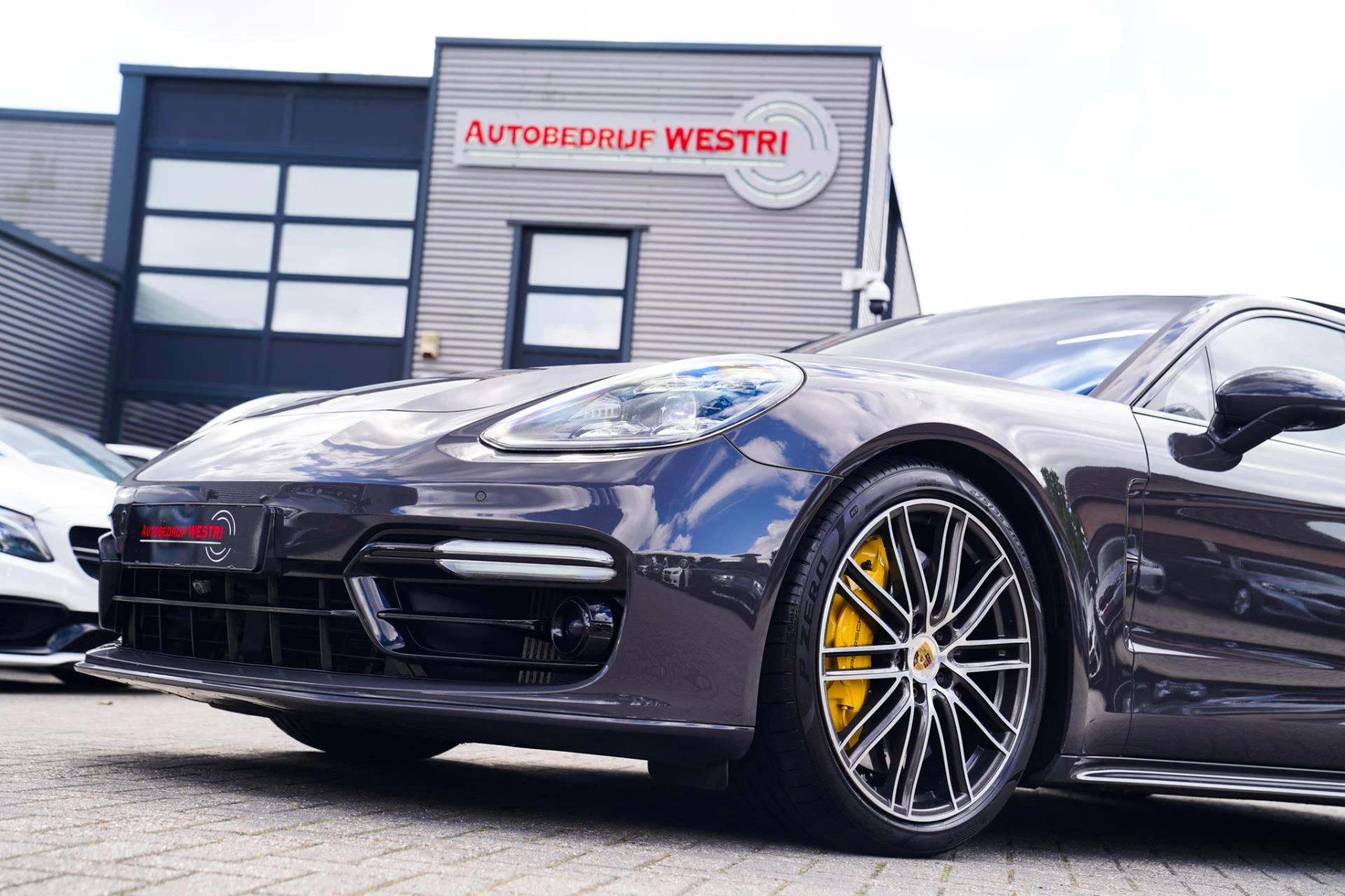 Hoofdafbeelding Porsche Panamera