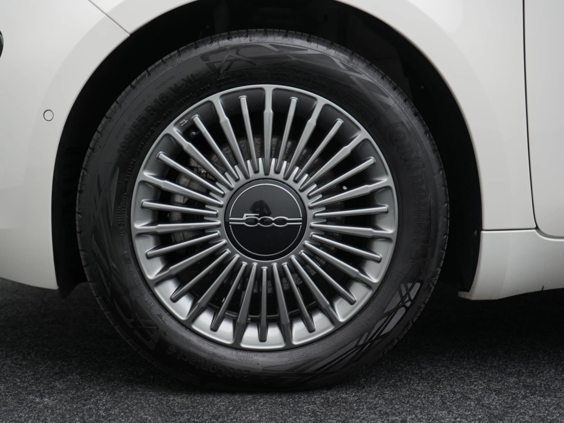 Hoofdafbeelding Fiat 500C