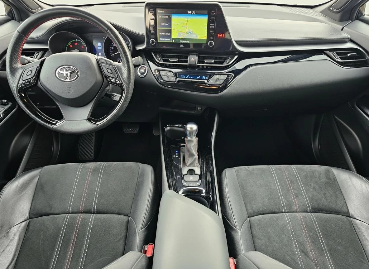 Hoofdafbeelding Toyota C-HR