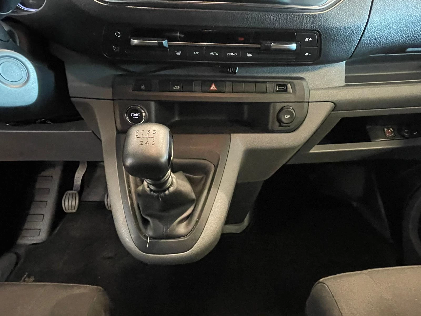 Hoofdafbeelding Peugeot Expert