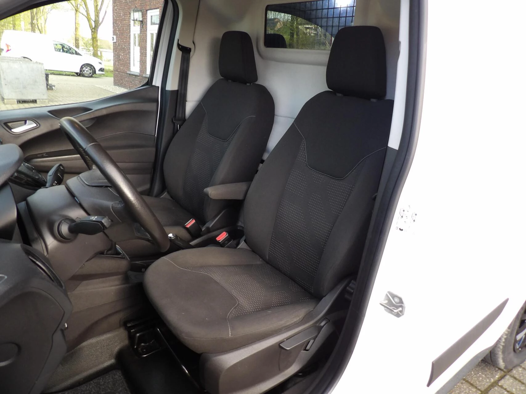 Hoofdafbeelding Ford Transit Courier