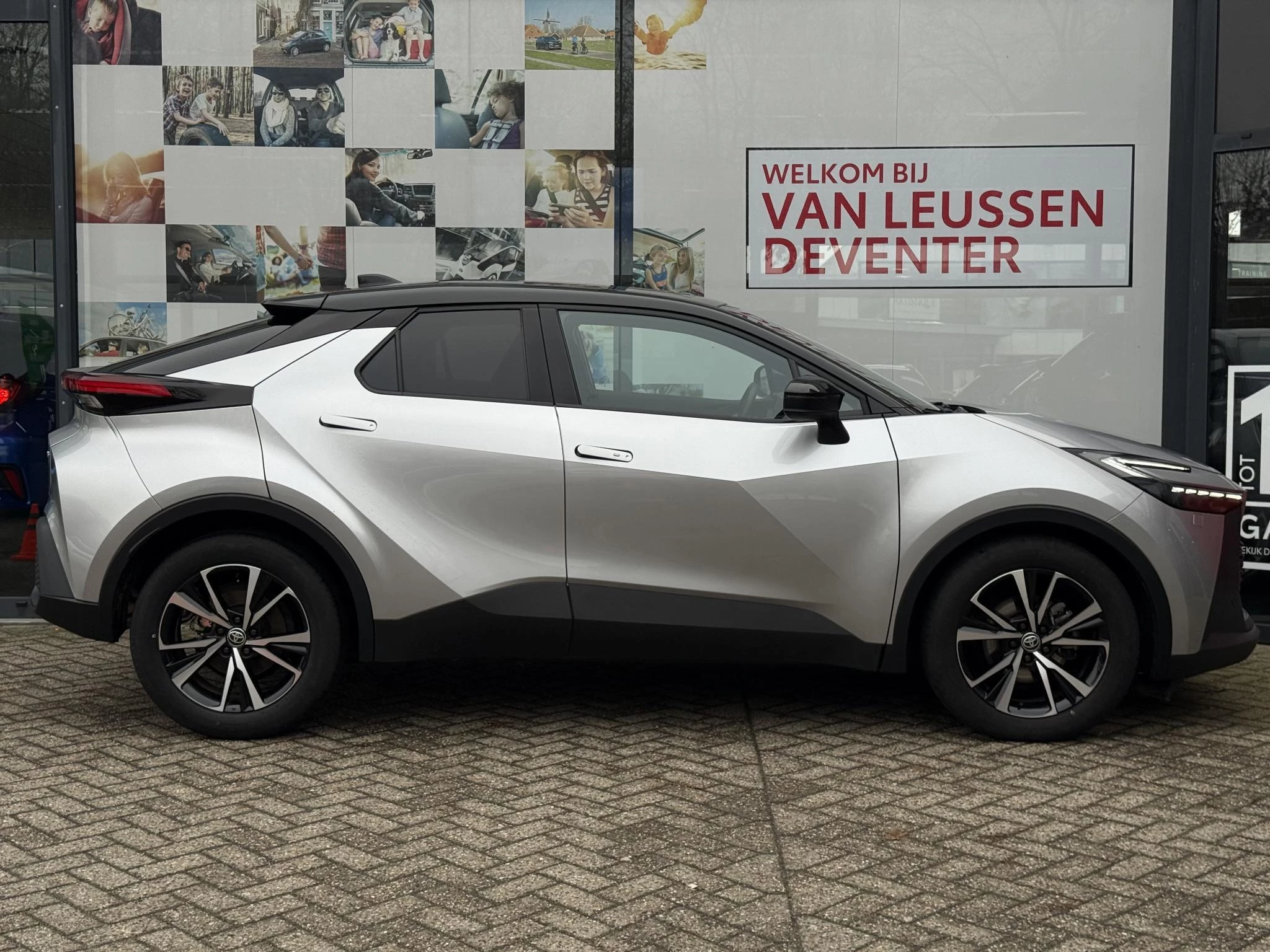 Hoofdafbeelding Toyota C-HR