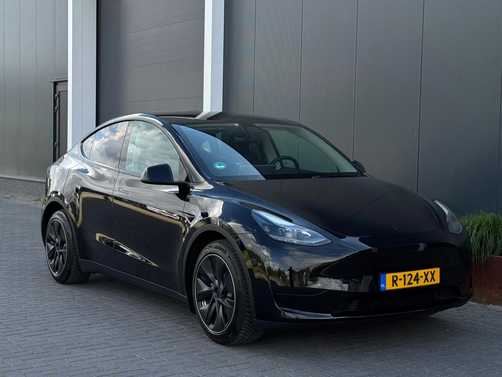 Hoofdafbeelding Tesla Model Y