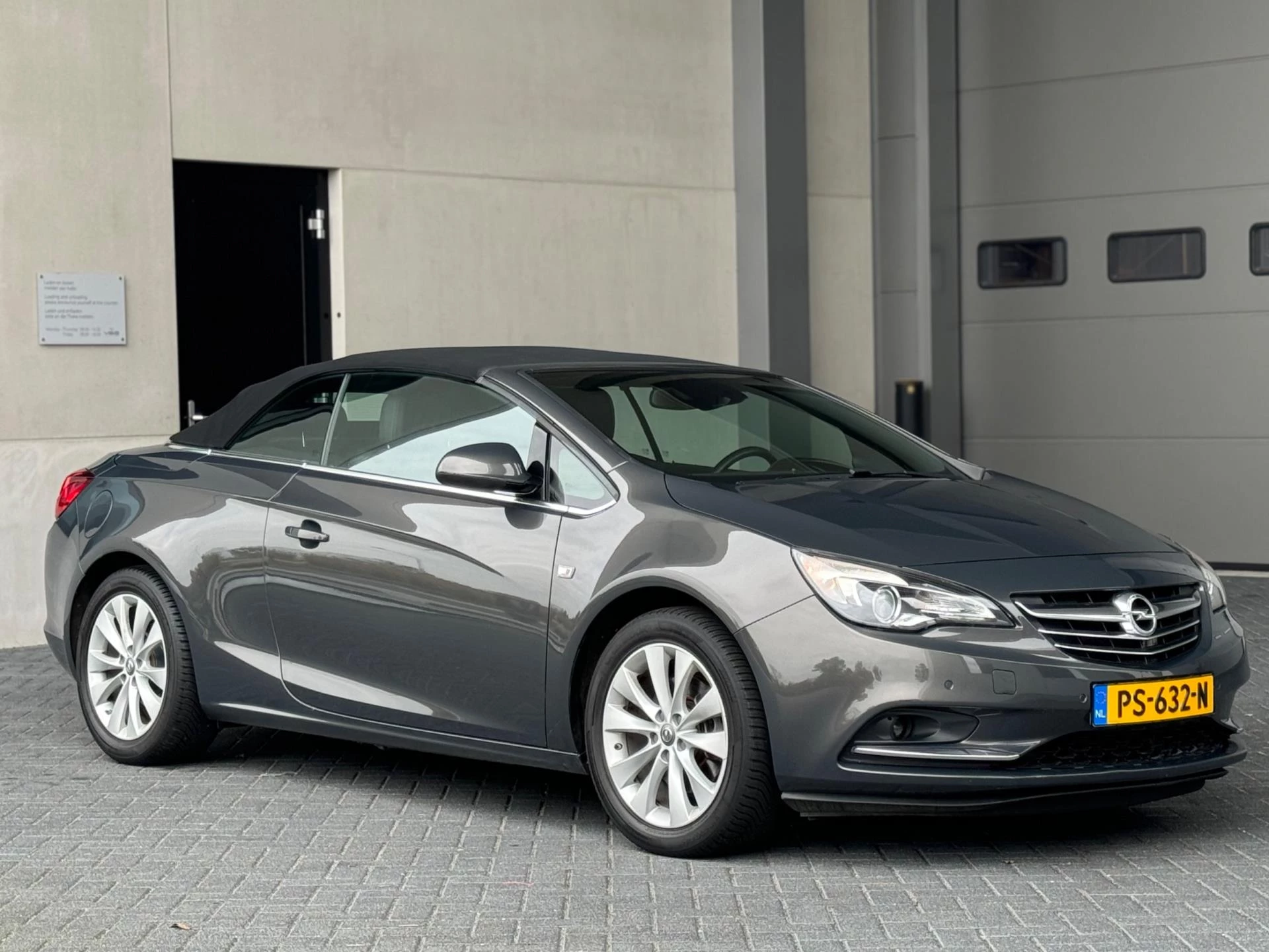 Hoofdafbeelding Opel Cascada