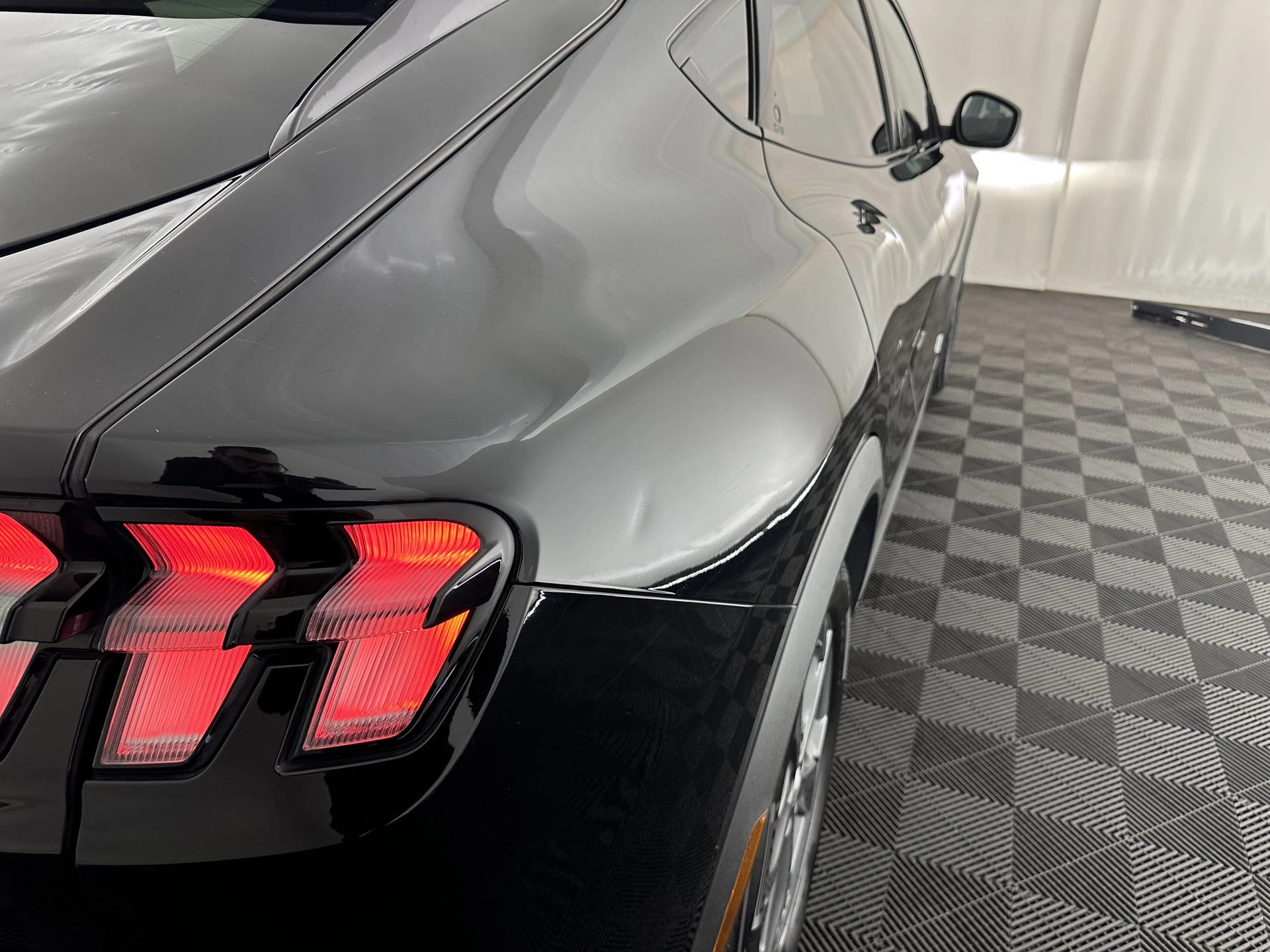 Hoofdafbeelding Ford Mustang Mach-E