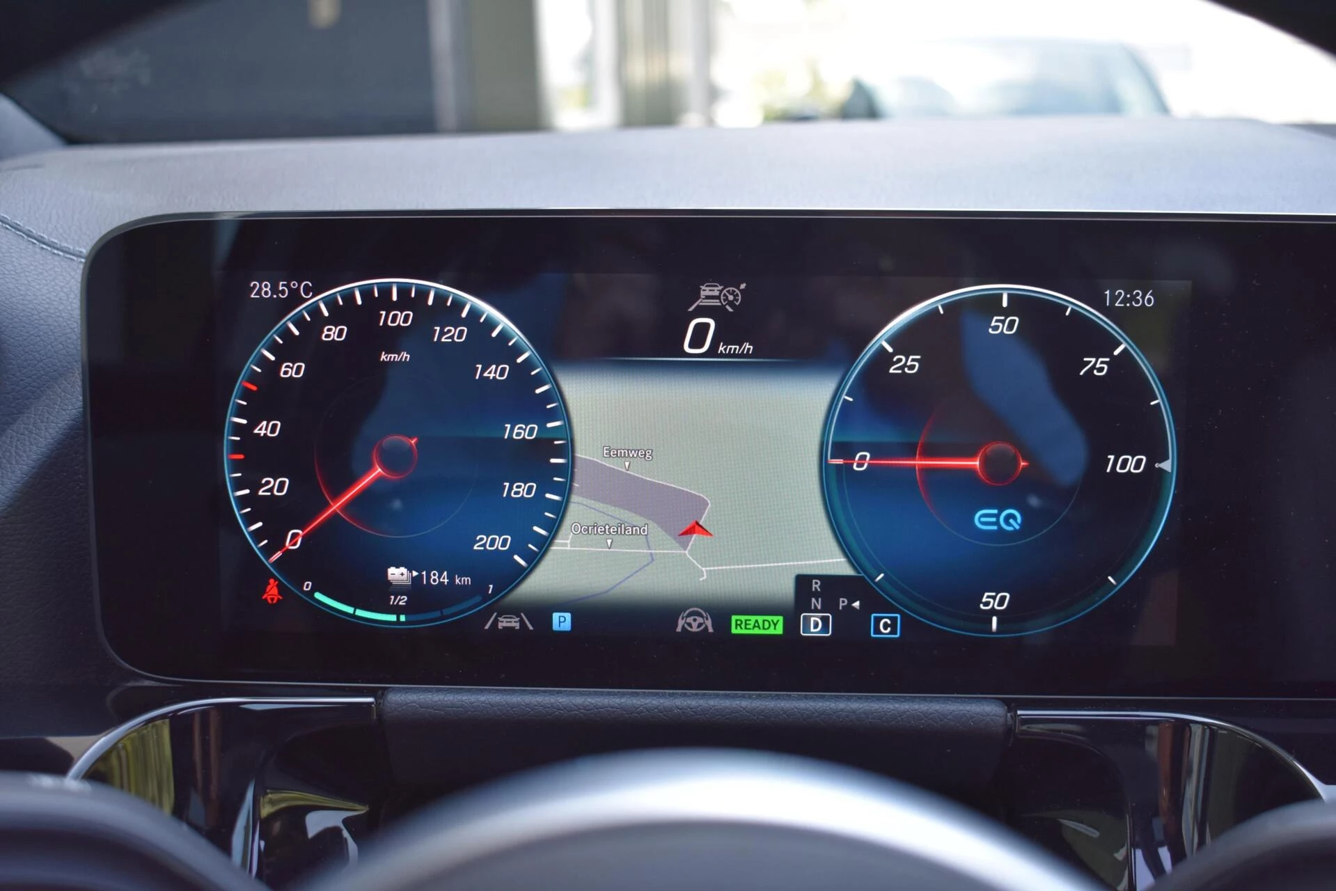 Hoofdafbeelding Mercedes-Benz EQA