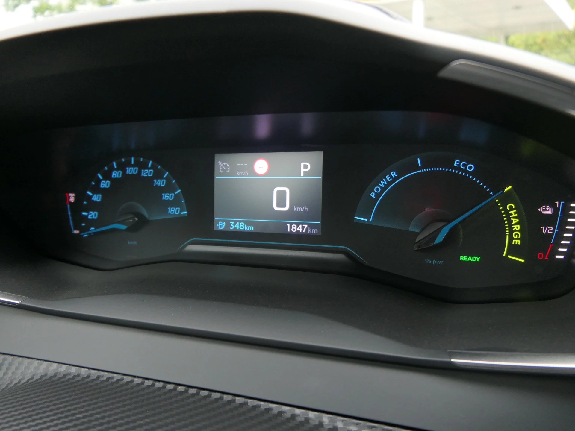 Hoofdafbeelding Peugeot e-208
