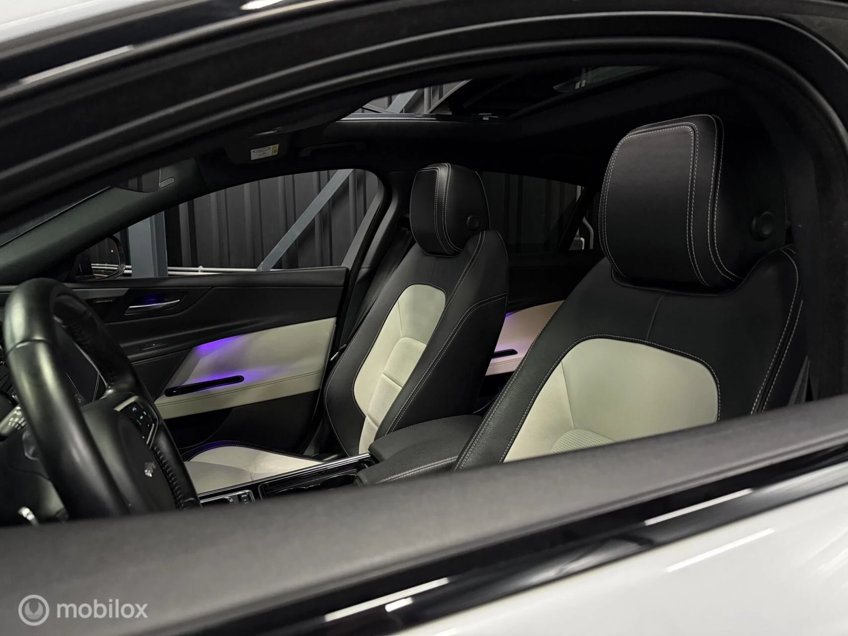 Hoofdafbeelding Jaguar XE