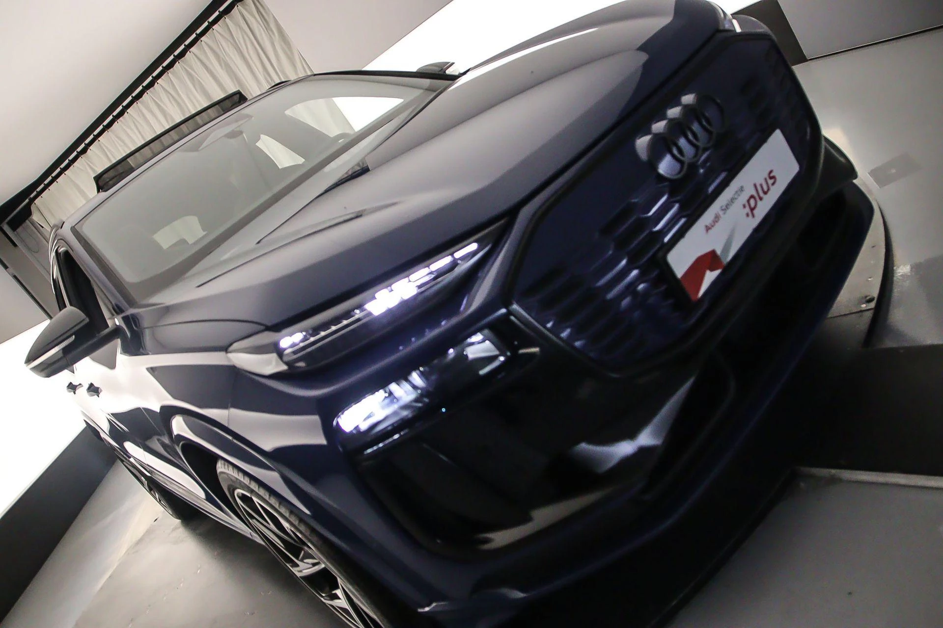 Hoofdafbeelding Audi Q6 e-tron