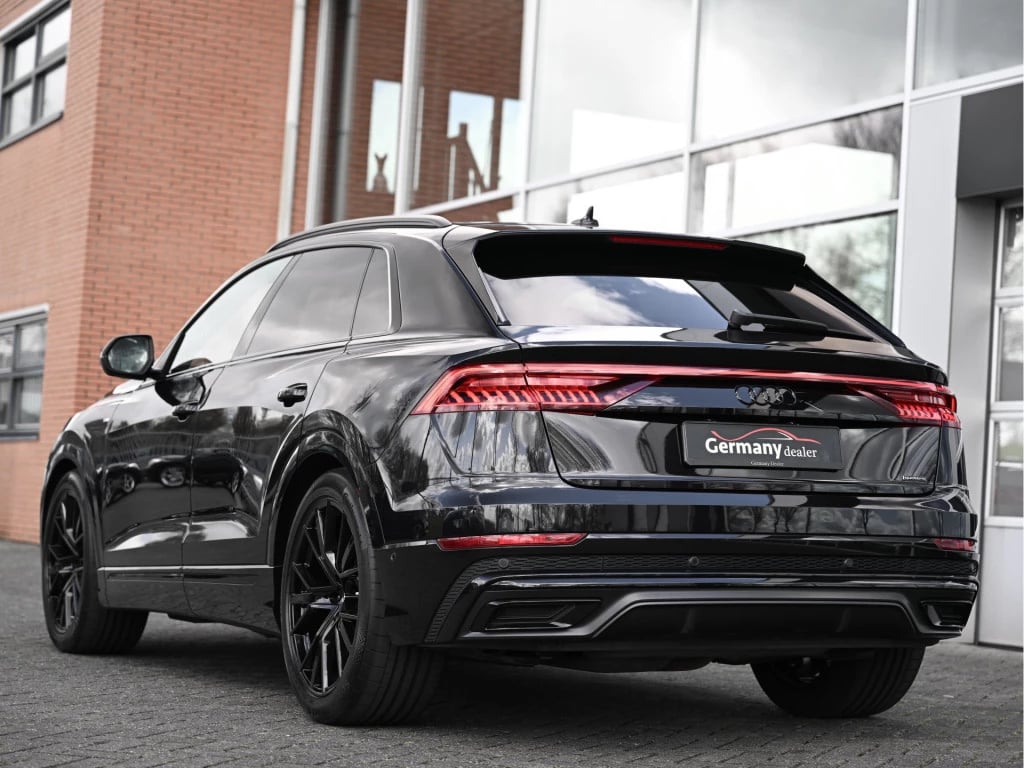 Hoofdafbeelding Audi Q8