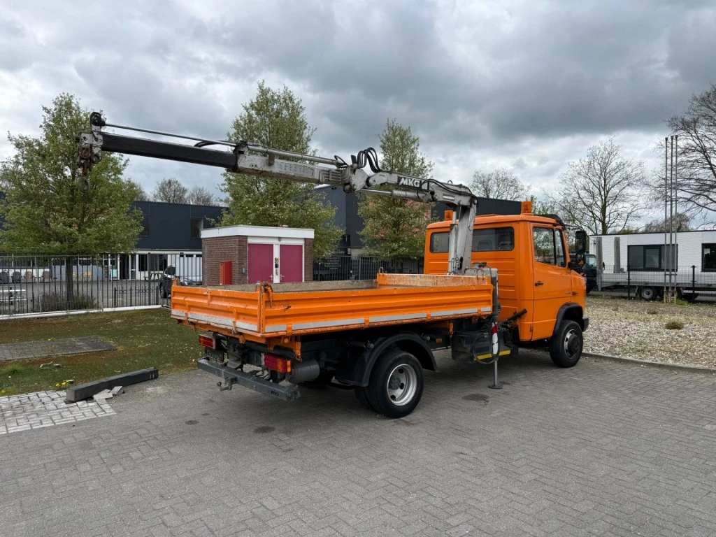 Hoofdafbeelding Mercedes-Benz 815 D Kipper