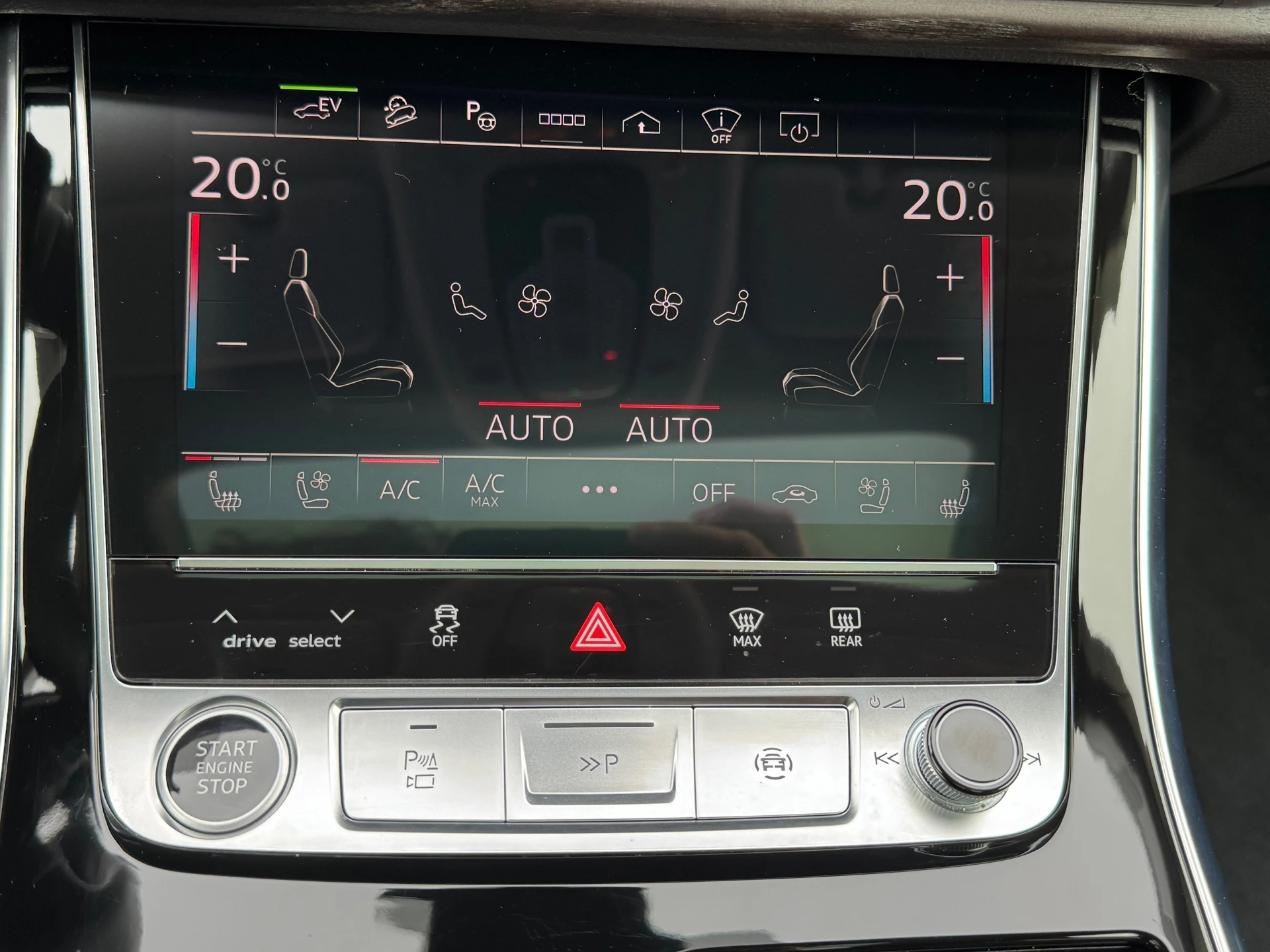 Hoofdafbeelding Audi Q8