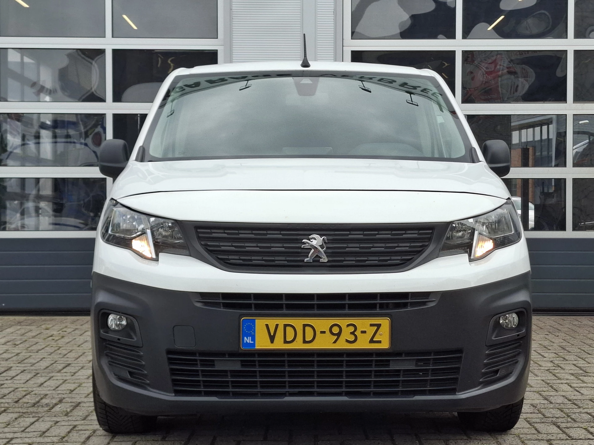 Hoofdafbeelding Peugeot Partner