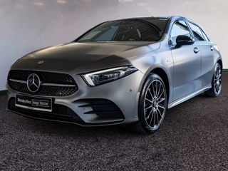 Mercedes-Benz A-Klasse 250e AMG ** MAGNO ** TREKH, DISTR, PANORAMA, HuD, 2-Zone CLIMA, 19-inch LMV,  ** 1e EIG - UNFALLFREI ** ** INFORMEER OOK NAAR ONZE AANTREKKELIJKE FINANCIAL-LEASE TARIEVEN **