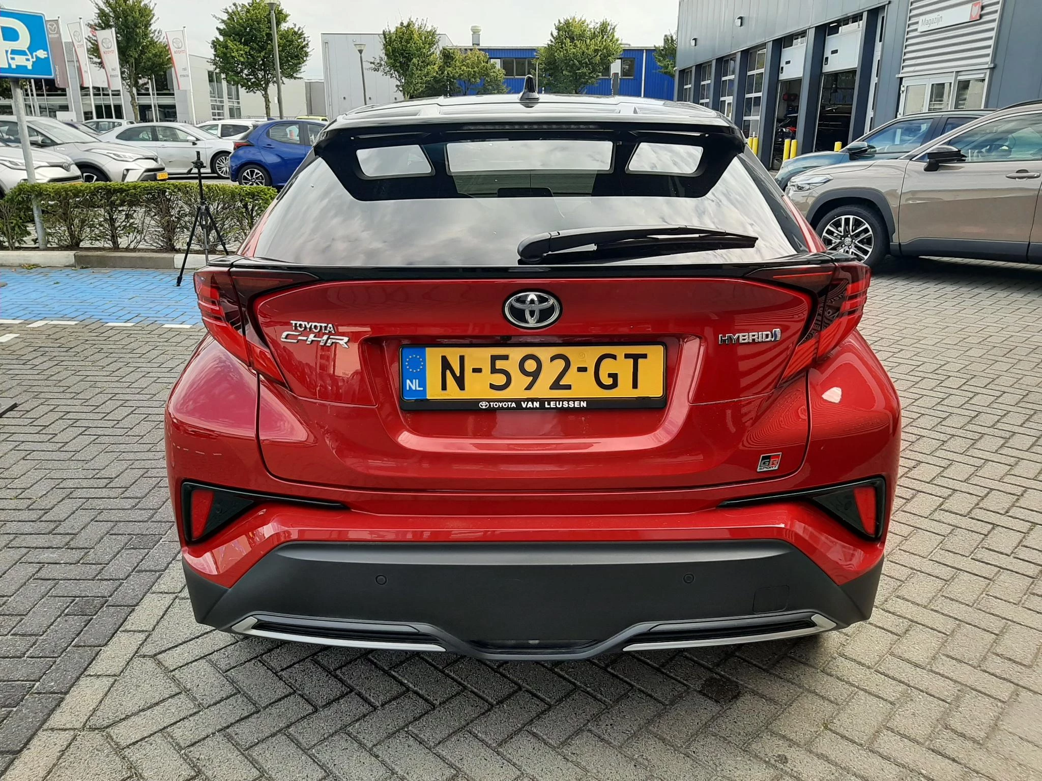 Hoofdafbeelding Toyota C-HR