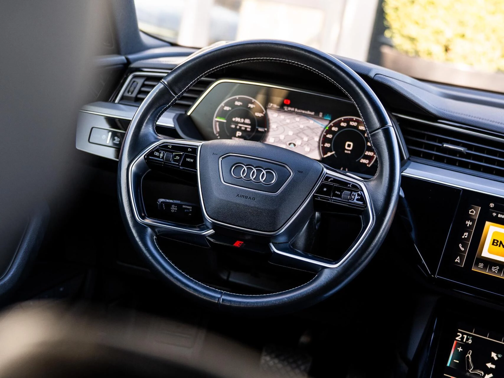 Hoofdafbeelding Audi e-tron