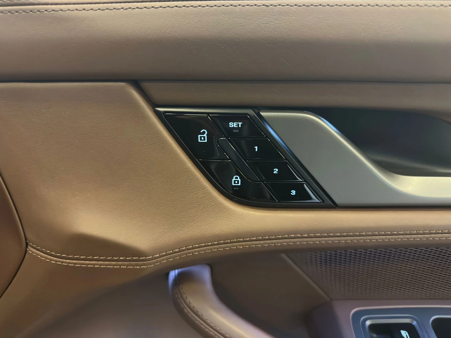 Hoofdafbeelding Porsche Taycan