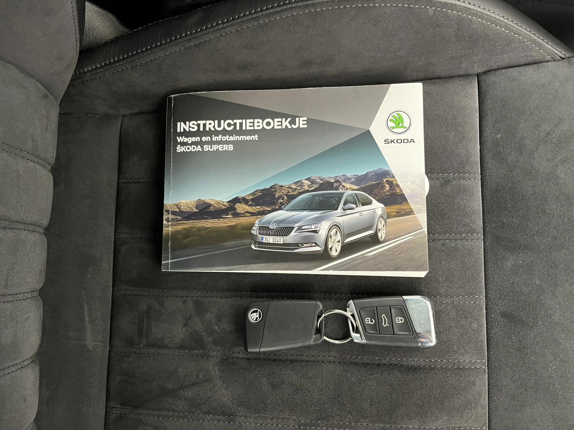Hoofdafbeelding Škoda Superb