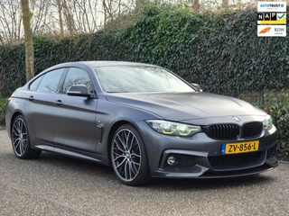 Hoofdafbeelding BMW 4 Serie BMW 4-serie 420i Gran Coupé M Sport Individual MAT Grey Orig BMW Performance 20inch Apple CarPlay High Executive BTW AUTO