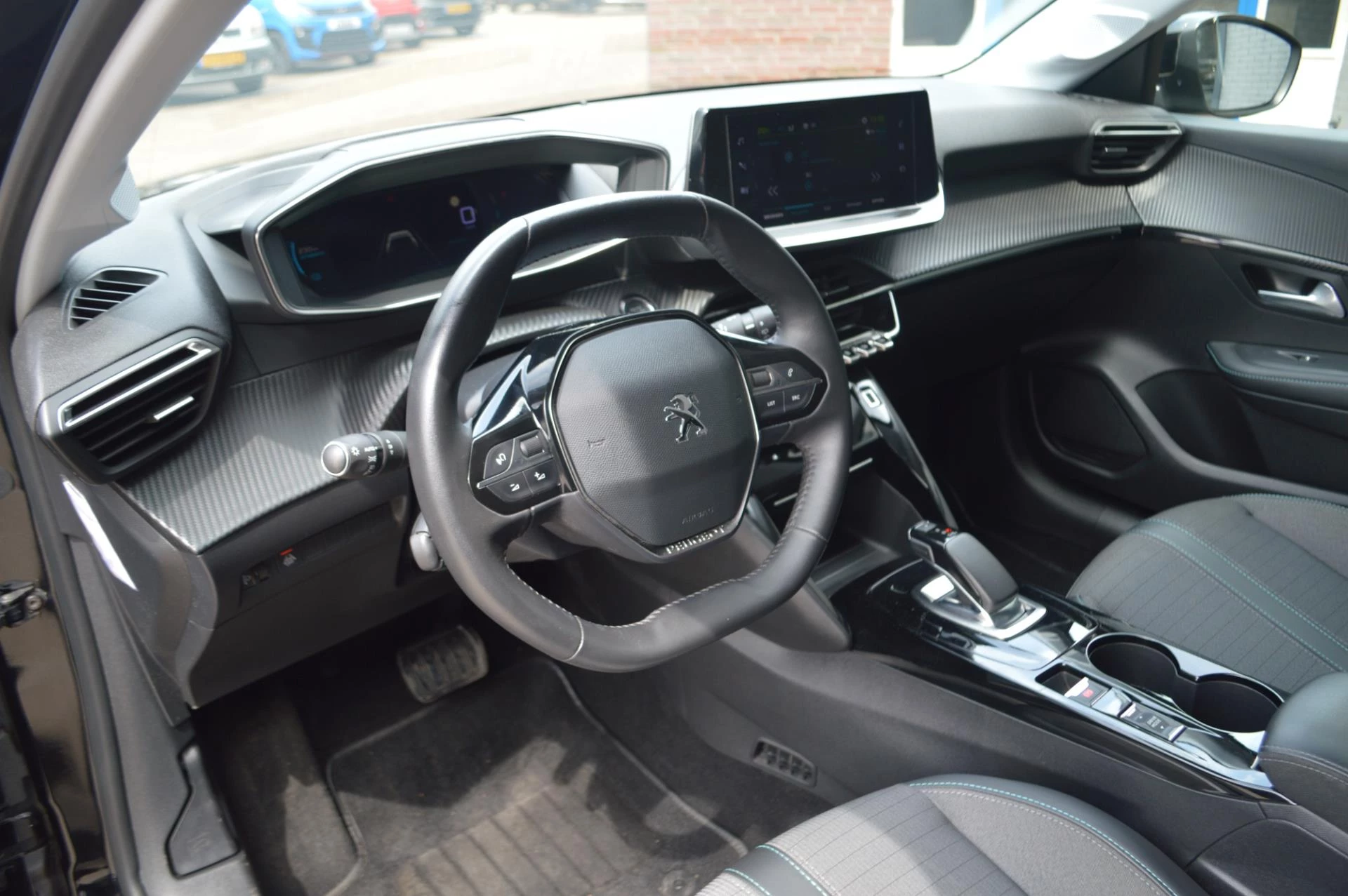 Hoofdafbeelding Peugeot e-208