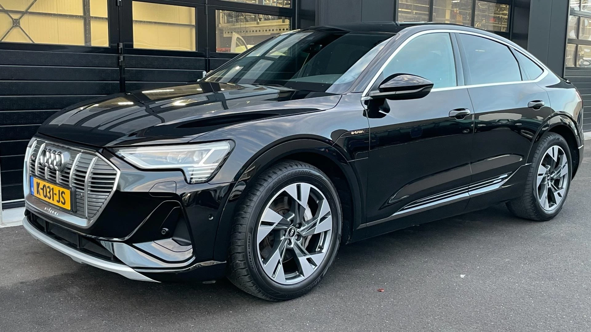 Hoofdafbeelding Audi e-tron
