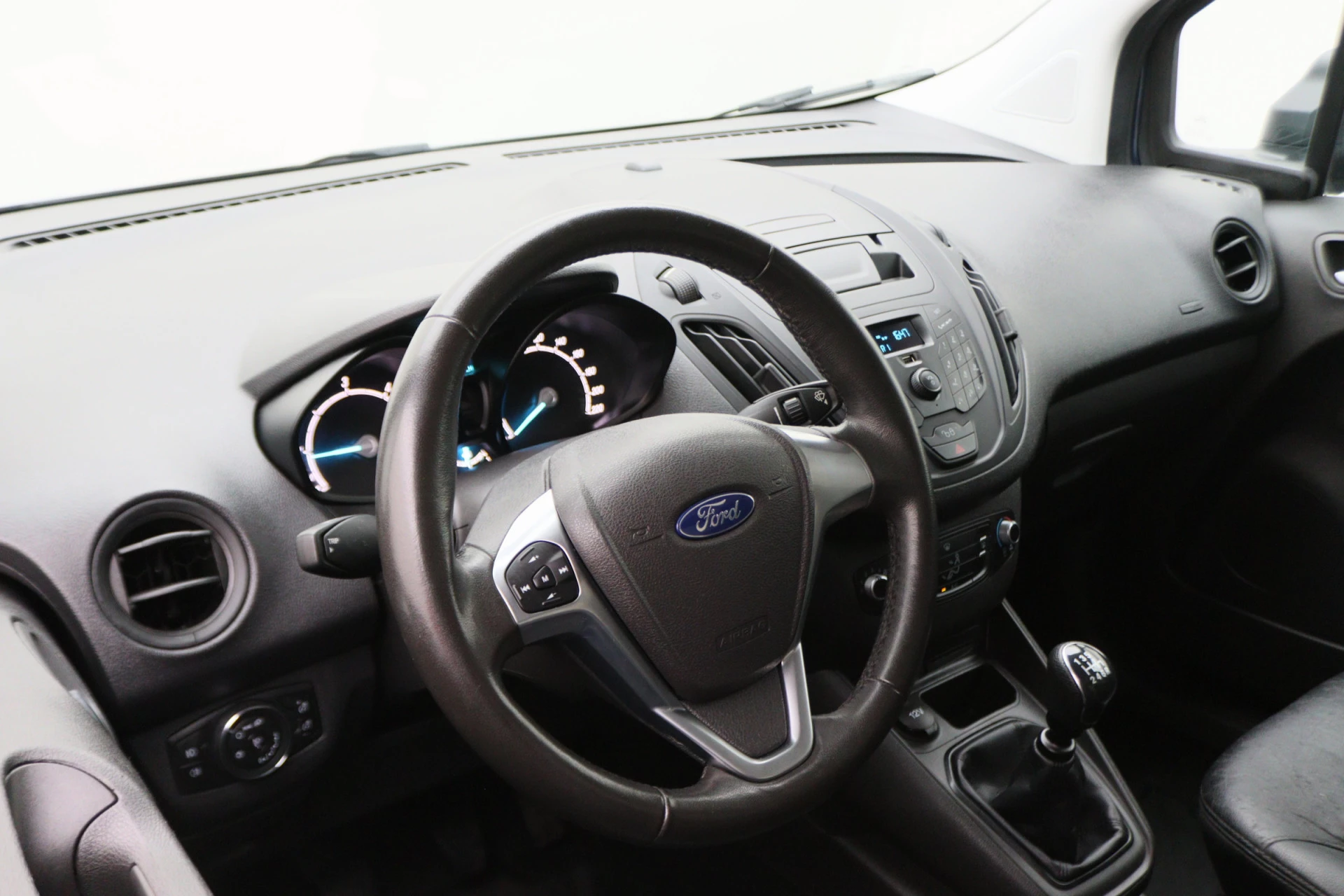 Hoofdafbeelding Ford Transit Courier